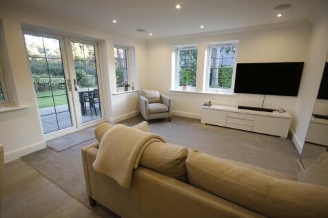 Dual Aspect Lounge 