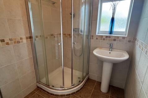 GF Shower Rm
