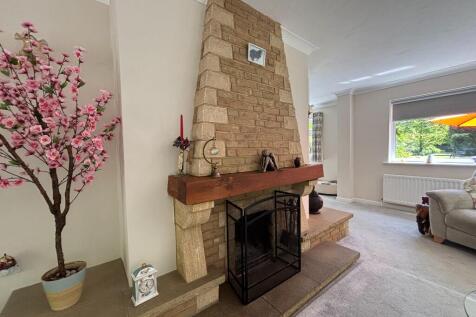 Feature Fireplace 