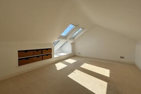 2nd Floor Bed 1