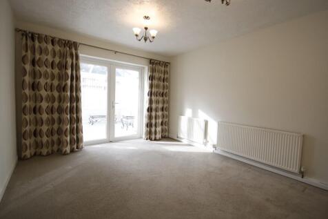 Rear Facing Lounge 