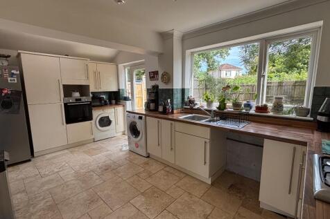 Kitchen/Breakfast Rm