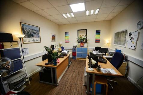 2/3 Person office