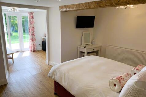 Guest Suite  Old Harry e.JPG