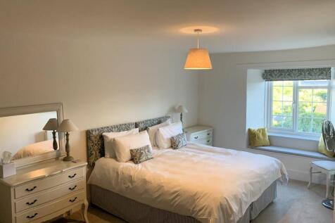 Guest Bedroom Nothe e.jpg