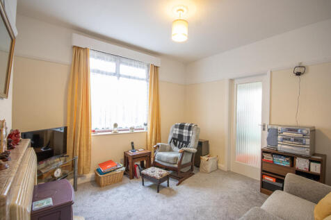 Dining/Sitting Room