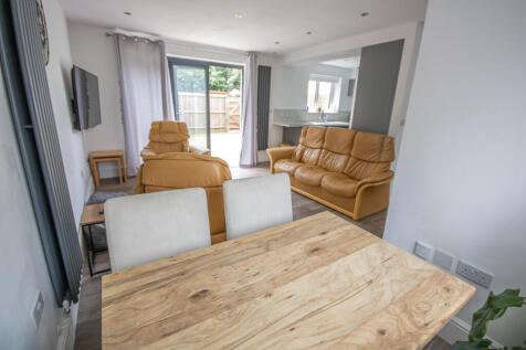 Open Plan Living/Dining/Kitchen