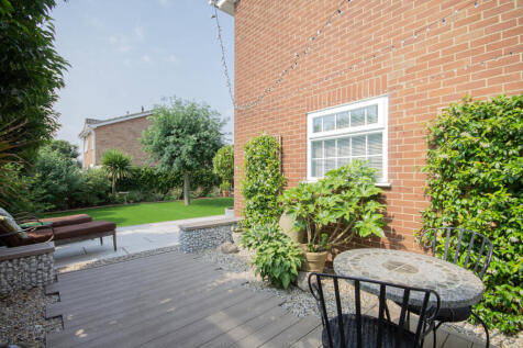 Side garden