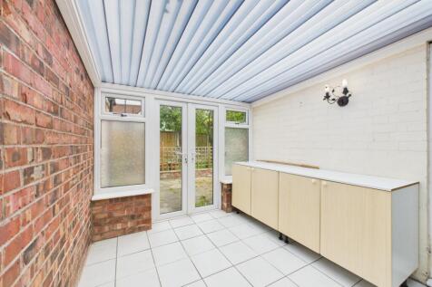 Conservatory/Utility Room