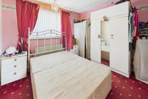 Bedroomn