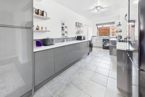 Living / Dining Kitchen