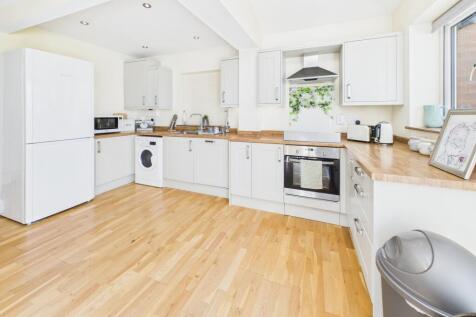 Living/Dining Kitchen