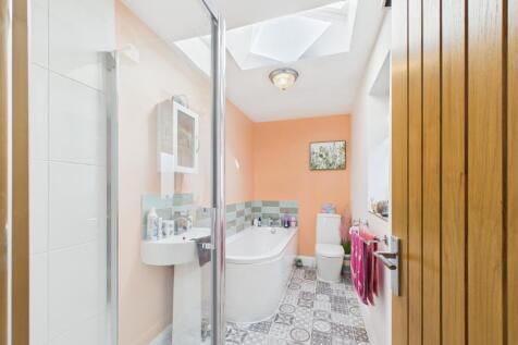 Ground floor Bathroom
