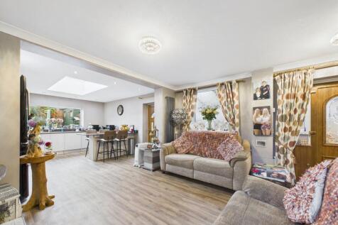 Lounge Breakfast Kitchen