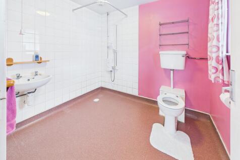 Ground Floor Wet Room