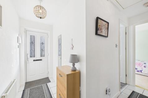 CAM02871G0-PR0634-STILL002