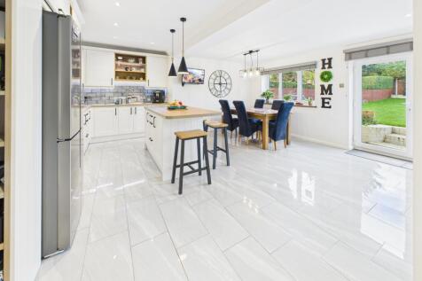 Living/Dining Kitchen