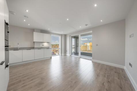 Open Plan Kitchen / Reception Room 