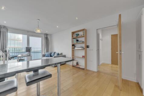 KItchen/Reception Room