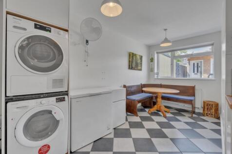 Kitchen / Breakfast Room 