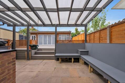 Under Cover Patio Area