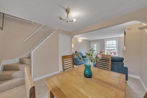 Reception Room / Dining Rom
