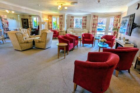 COMMUNAL LOUNGE