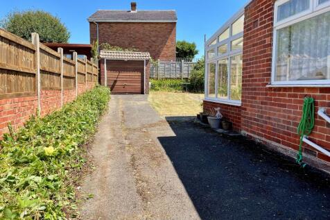 DRIVE LEADING TO GARAGE