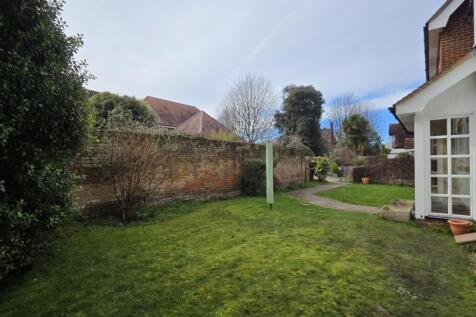 COMMUNAL GARDEN