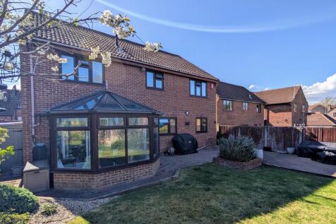 REAR ELEVATION