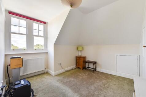 BEDROOM SIX