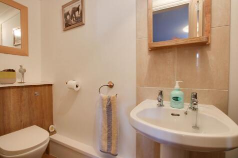 EN SUITE
