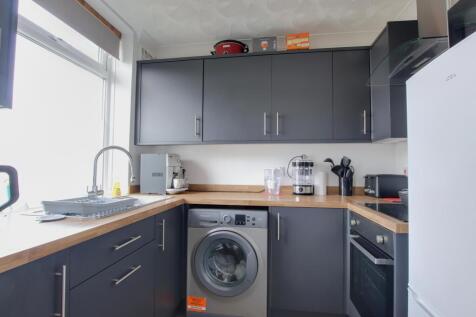 FLAT TWO-KITCHEN