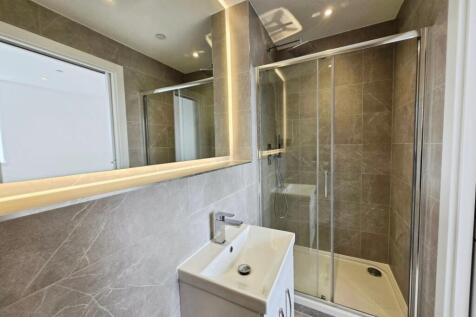 pbox-bathroom-319374.jpg