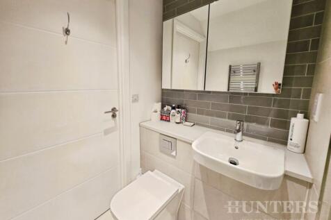 pbox-bathroom-327063.jpg