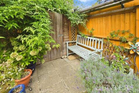 pbox-garden-327063.jpg