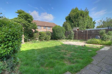 Wide Lane 55 Rear Gdn.jpg