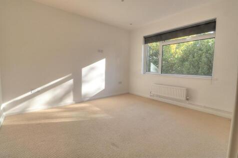 Sycamore Avenue 111 Bed 2.jpg
