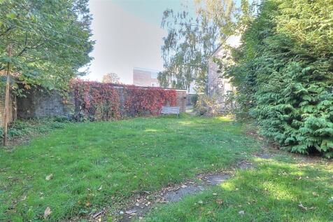 Sycamore Avenue 111 Comm Gdns.jpg