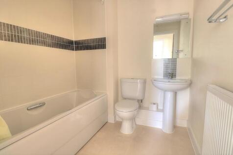 Hut Farm Place 101 Bath (Custom) (1).jpg