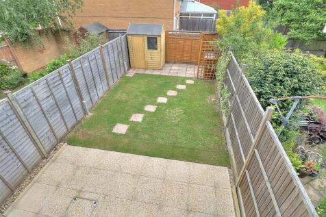 Tolefrey Gardens 18 Rear Gdn Aerial (Custom).jpg