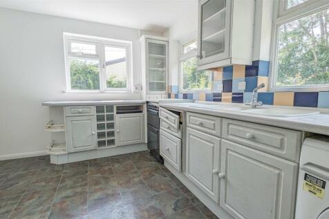 Kitchen1-1.jpg