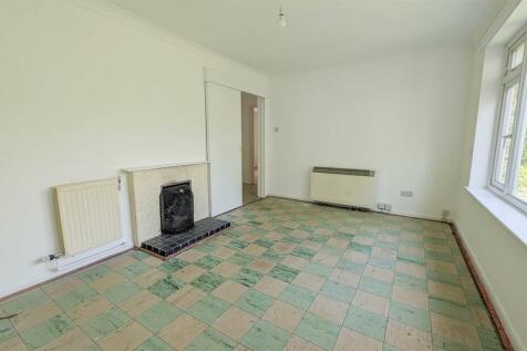 Lounge-1.jpg