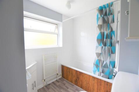 Gordan Richards bathroom.JPG