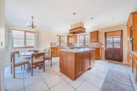 Kitchen/Breakfast Rm