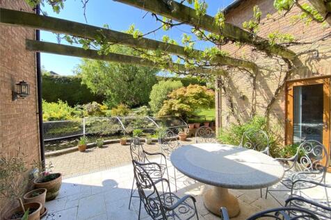 Entertaining Area