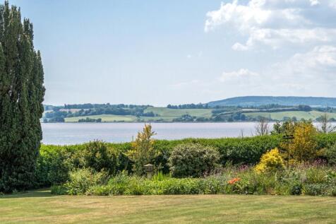 Estuary Views