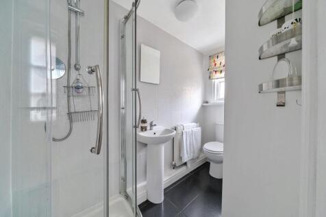 Annexe Shower Room