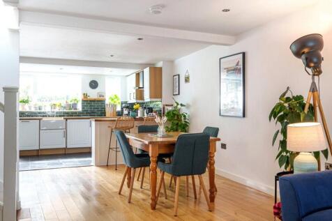 Dining / Kitchen