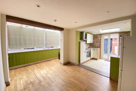 Kitchen/Family Room